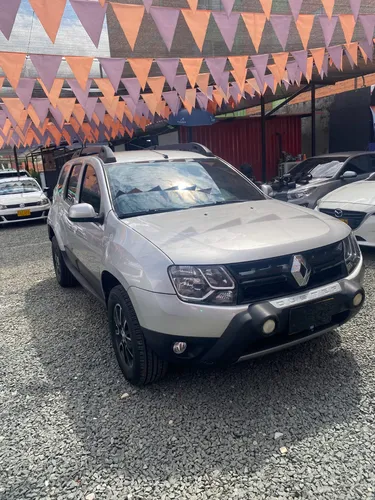Renault Duster DYNAMIQUE/INTENS MT 1600CC 4X2