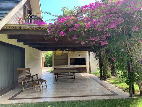 Excelente Residencia De 5 Dormitorios-ref:4553