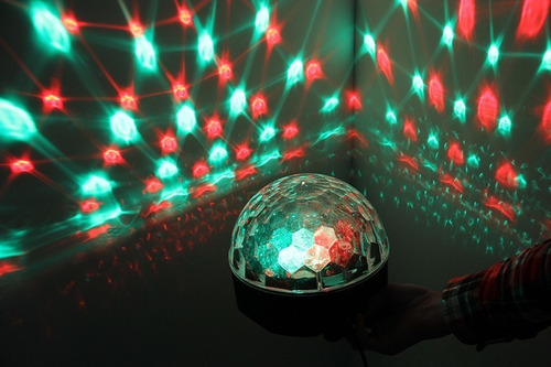 Bola Audioritmica 6 Colores Usb Sd Luces Led Dj + Pendrive