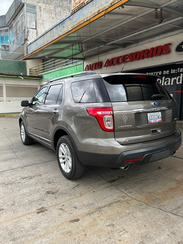 Imagen 7 de 14 de Ford Explorer Limited 4x4