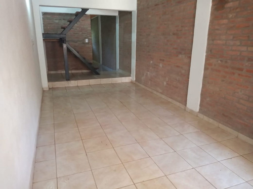 Imagen 17 de 23 de En Venta 2 Locales Comerciales Y 3 Duplex.