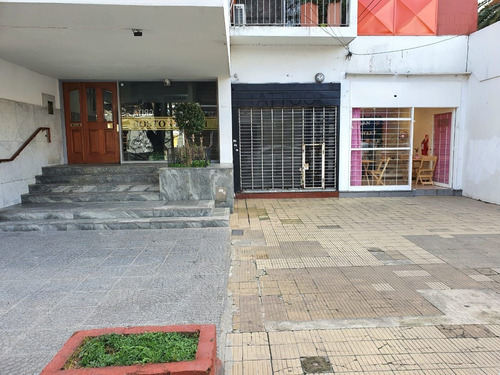 Imagen 1 de 5 de Venta De Local En Wilde Centro
