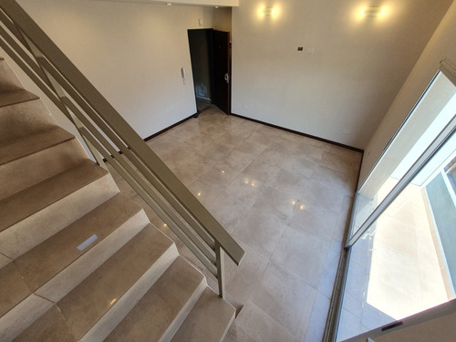 Ph Duplex 2 Ambientes Balcon Lavadero Al Frente Sin Expensas