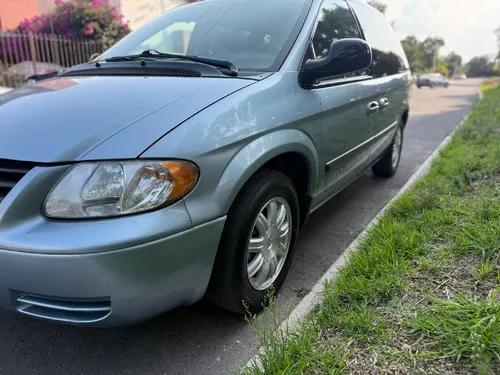 Chrysler Voyager Lx At
