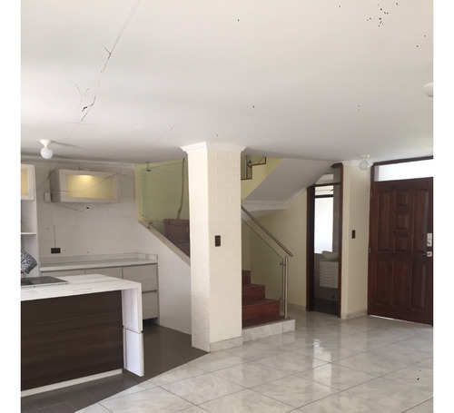 Hermosa Casa De Venta San Rafael (valle De Los Chillos) Negociable