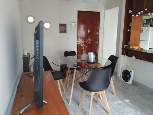 Departamento De Un Dormitorio En Alquiler - 45 Entre 12 Y 13 La Plata