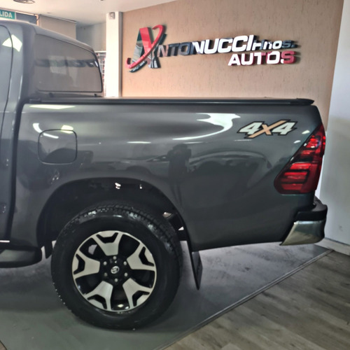 Toyota Hilux 2.8 Cd Srx 177cv 4x4 At
