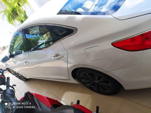 Imagem 5 de 12 de Hyundai Azera 3.0 V6 Aut. 4p