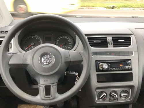 Imagem 10 de 11 de Volkswagen Fox Highline G2 1.6 8v Flex