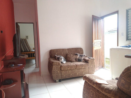 Imagem 3 de 14 de Casa Com Entrada E Parcelas Na Praia De Mongaguá, 2 Quartos!