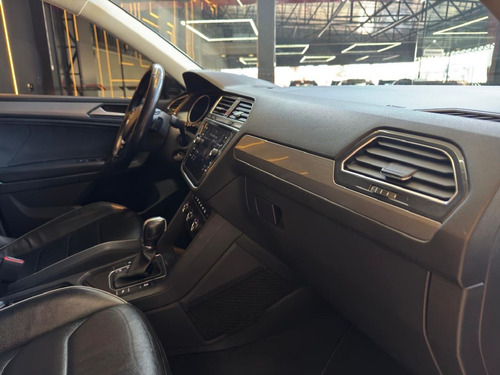 Volkswagen Tiguan Allspac Comf 250 TSI 1.4 Flex