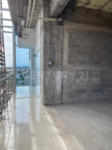 Venta De Oficina De 40 Mts, En Obra Gris Con Vigilancia Y Excelente Ubicación