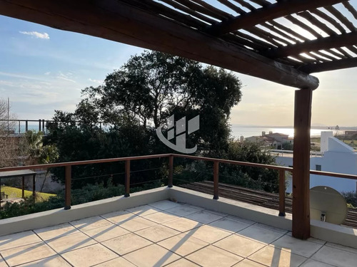 Venta, Casa, 3 Dormitorios, Con Vista Al Mar, Punta Ballena 