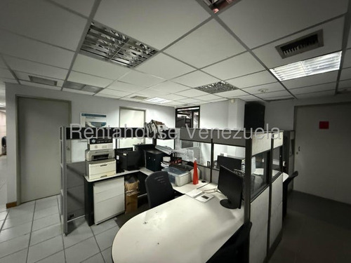 Agp Local Comercial En Alquiler En Los Dos Caminos, Ubicado Edificio Centro Parque Boyacá 25-23018 Ys