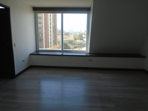 Espectacular Dúplex - El Bosque - Metro- Jacuzzi-sauna