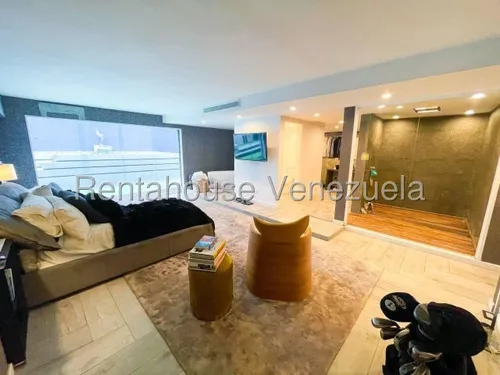 Agp Encantadora Casa Con Elegante Estilo, Confort Y Lujo En Venta En Santa Eduvigis 25-13411 Ys