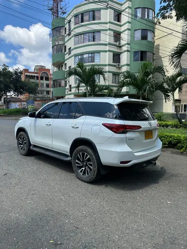 Toyota Fortuner 2.4 Street At 7As