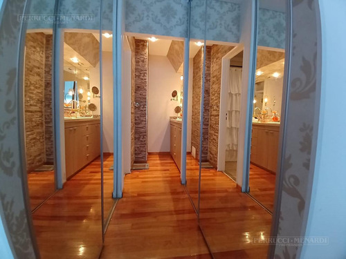 Piso 4 Ambientes En Venta - Villa Ballester Centro