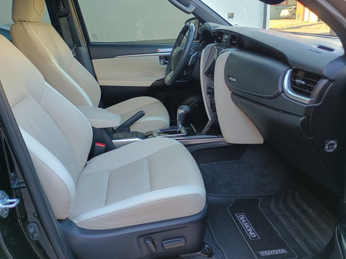 Toyota Hilux SW4 2.8 Tdi Diamante Ii 4x4 7as 6at