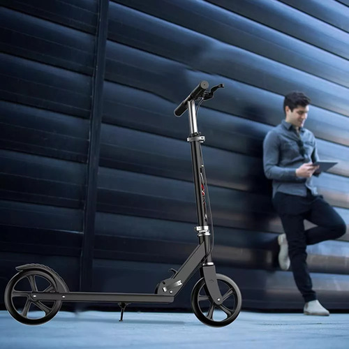 Scooter Monopatín De Pie Plegable Ajustable Jovenes Adultos Color Negro
