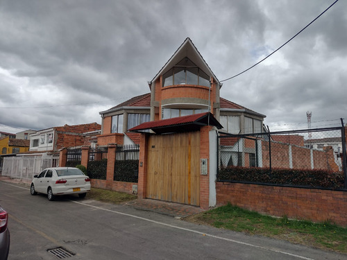 Venta Hermosa Casa En Chía