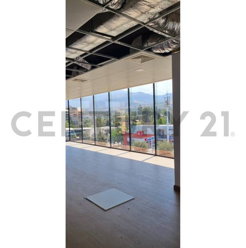 Oficina En Arriendo En La Dehesa Excelente Ubicacion