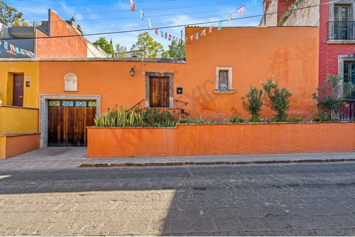 Casa Para Remodelar Y Terminar De Construir En San Miguel De Allende, Gto.