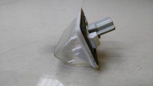 Imagem 2 de 4 de Luz Placa Tampa Traseira Nissan Sentra 2010 A 2012 (1)
