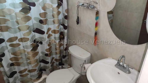 Imagen 4 de 14 de Leida Falcon Rentahouse Vende Apartamento En El Rincon Naguanagua 22-2817 Lf