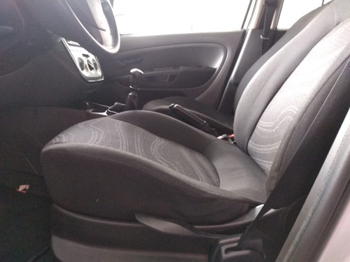 Fiat Punto Attractive 1.4 (flex) - Completo
