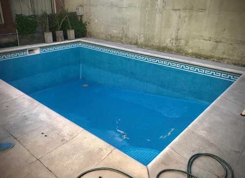 Imagen 9 de 10 de Amplio Chalet Con Jardin, Pileta, Parrilla, En Florida