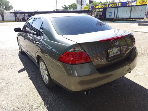 Imagen 8 de 16 de Honda Accord