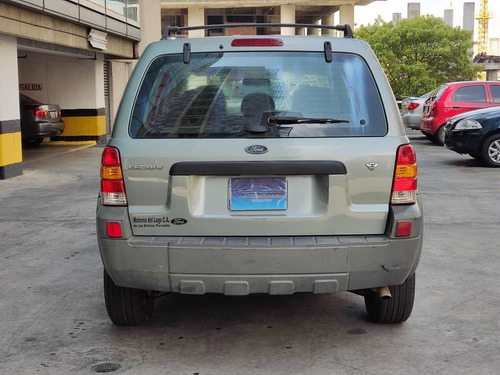 Imagen 4 de 10 de Ford Escape