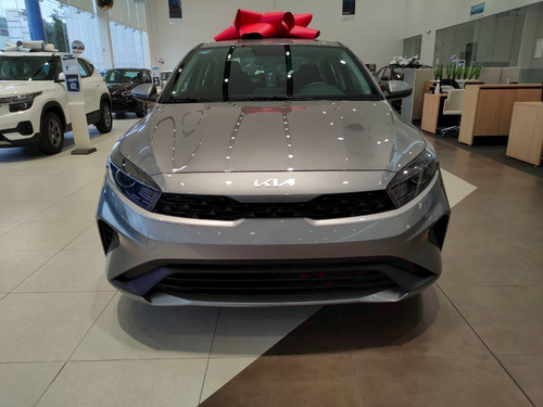 Imagen 3 de 15 de Kia Forte Sedan L Aut