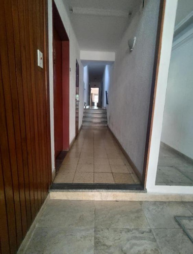 Departamento En Venta - 3 Dormitorios 2 Baños - Cochera - 115mts2 - Olivos