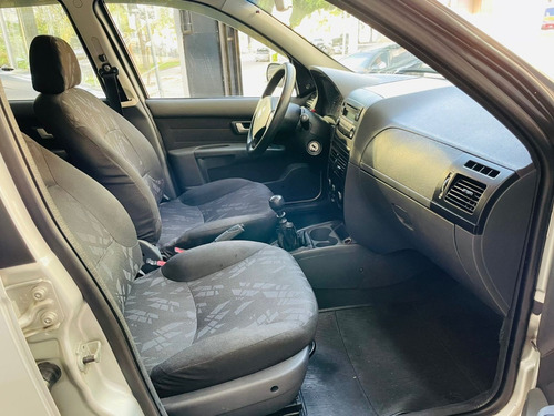 Imagem 5 de 9 de Fiat Siena El 1.0 8v (flex) 2010