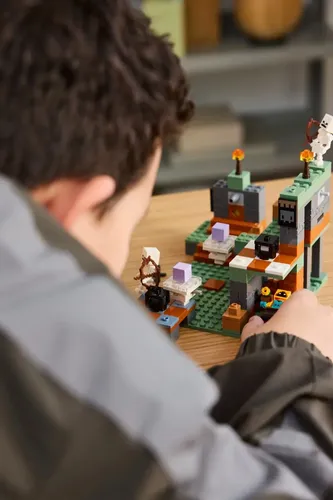 LEGO Minecraft 6526783 Conjunto de construção de 322 peças