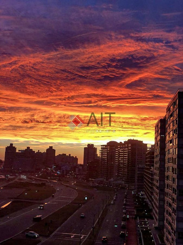 Imagen 26 de 27 de Espectacular Penthouse Duplex 3 Dormitorios Barbacoa. Frente Al Mar!
