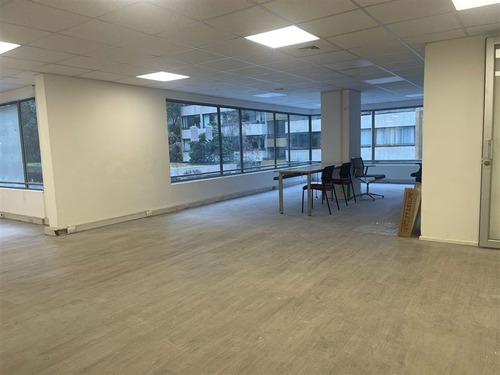 Excelente Oficina 110 M2 En Edificio Corporativo Sanhattan 