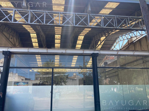 Imagen 11 de 12 de Venta - Importante Local Sobre Av. B.mitre Al 200 - Bayugar Negocios Inmobiliarios