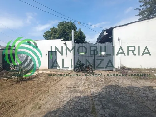 Bodega En Arriendo En La Libertad. Cod A16914