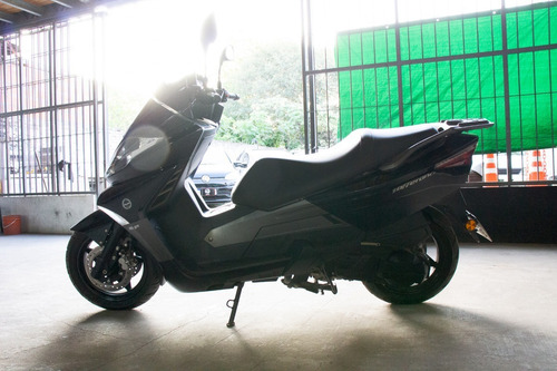 Imagen 13 de 21 de Benelli Zafferano 250