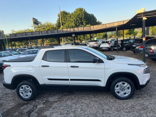 Fiat Toro 1.8 16v Freedom Flex 4x2 Aut. 4p
