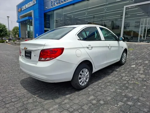 Chevrolet Aveo 1.5 Ls Mt