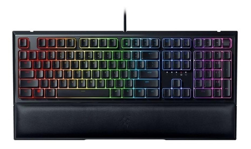 Teclado gamer Razer Ornata V2 QWERTY Mecha-Membrane español color negro con luz RGB