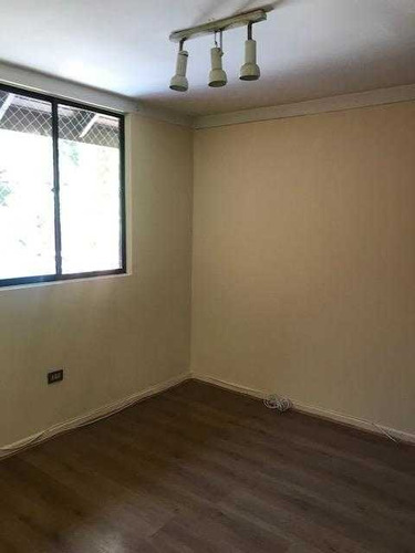 Imagen 9 de 18 de Casa En Condominio, Pasos Colegio Andree. Conserjeria 24/1