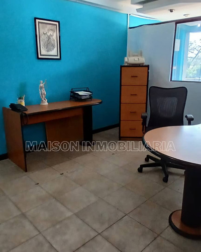 Se Vende Local U Oficina En Cc. Maracay Plaza Maracay