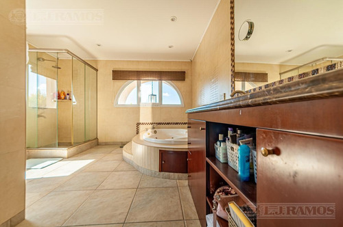 Imagen 22 de 30 de Casa En Venta En Los Castores