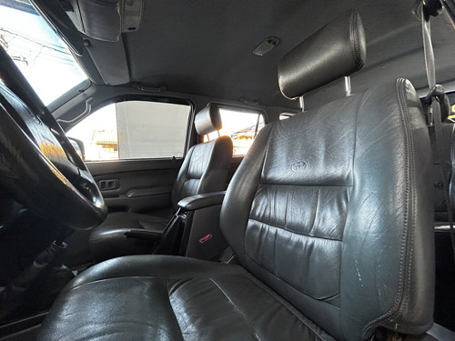 Toyota Hilux SW4 3.0 4X4 8V TURBO DIESEL 4P MANUAL