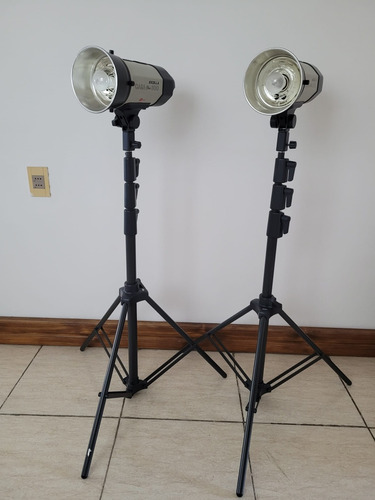 Kit De 2 Flashes Excella Casa Plus 300